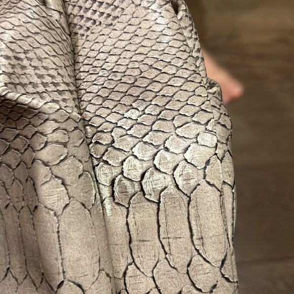 Marc Jacobs messenger faux python handbag - Picture 8 of 12